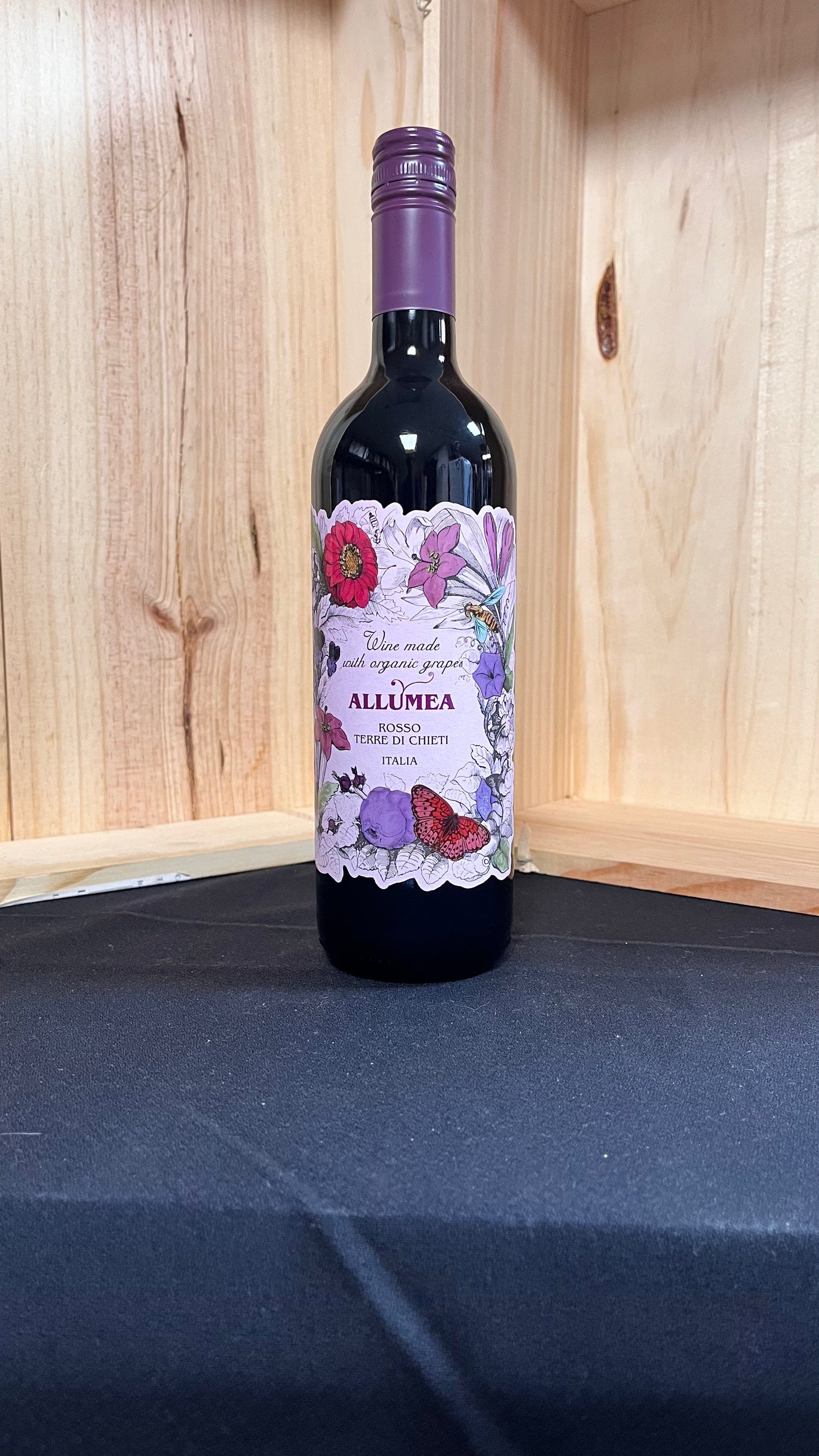 2021  Allumea Organic Rosso Terre di Chieti   Montepulciano d’Abruzzo.